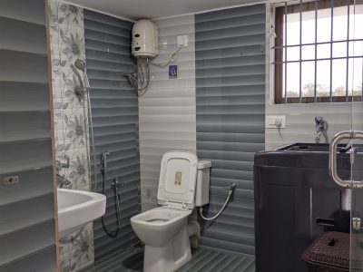 1 Bed Room, Hall and Kitchen Apartment
