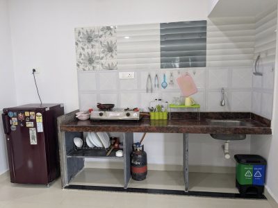 1 Bed Room, Hall and Kitchen Apartment