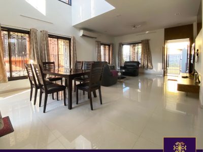 4 Bed Room Villa with Pool, Lanavala