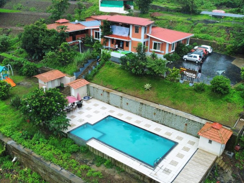 4 Bed Room Villa with Infinity Pool, Near Pawna Dam