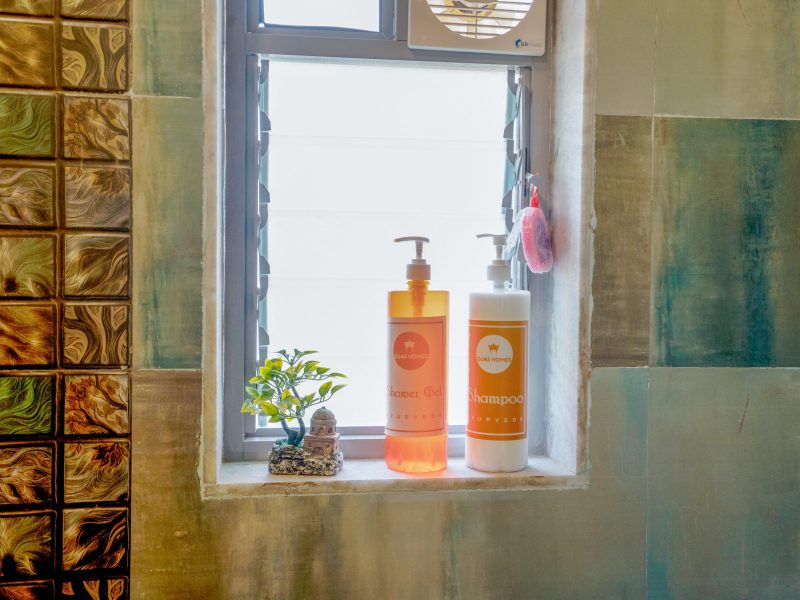 ❤ Cool Stay: 2BHK ✔️ King Bed ✔️Bathtub ✔️Netflix