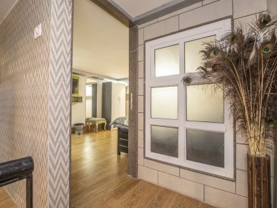 2 Rooms@10minDrive➝ InfinitiMall,Amenities+Balcony