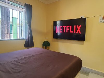 Grand 2BHK 15 Mins to Sea Cafe Wifi King Bed