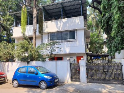 Comfy 1BHK 15 Mins Sea Cafe Wifi Netflix 55 TV