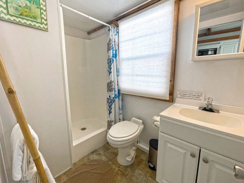 Mangrove Marina and Resort Aqualodge Houseboats, Yellow Tail