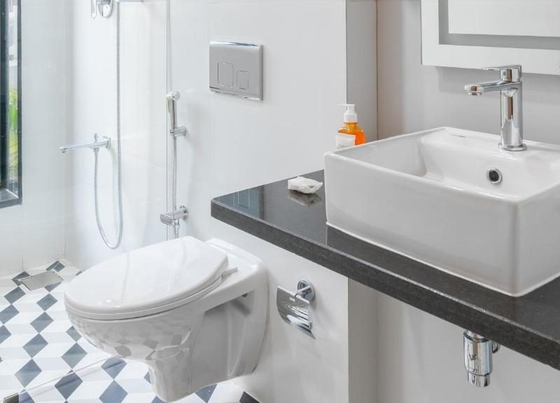 Villa Reverie - Ultra Modern Villa 200 metres to Pristine Beach