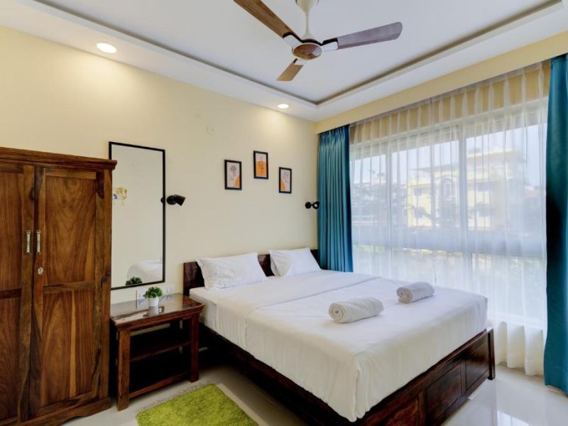 Luxe 2BHK 10min from GOI airport with Pool access