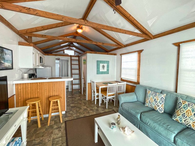 Mangrove Marina and Resort Aqualodge Houseboats, Yellow Tail