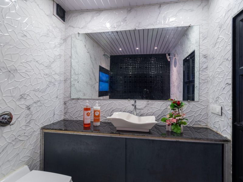 ❤ City View: Terrace 17th flr Bathtub Netflix