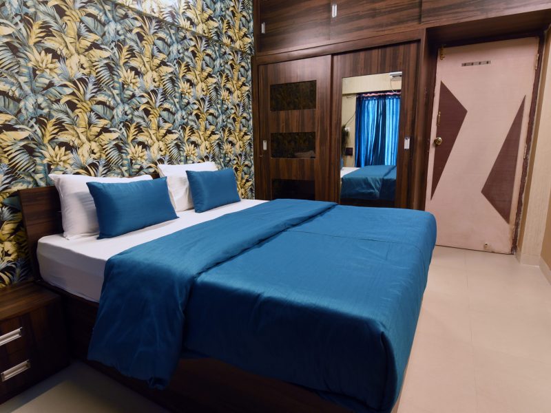 ❤ Modern 2BHK Apt. 7min ➝ Kokilaben Hosp, ∞ Mall