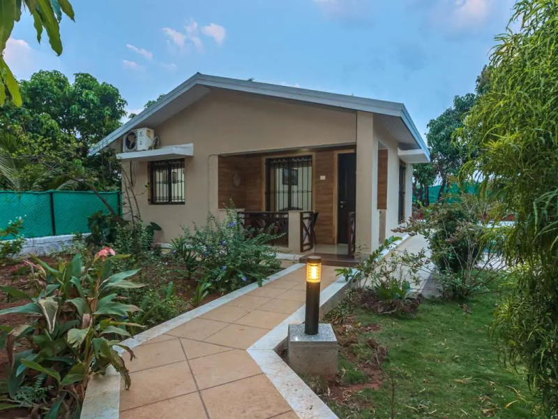 SaffronStays Serene Retreat