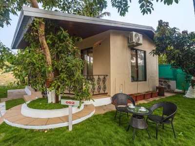 SaffronStays Serene Retreat