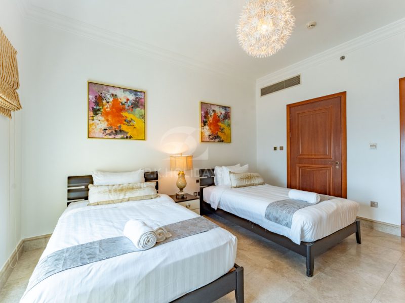 Stunning Views of The Palm | Free Cleaning | No Commission The Fairmont Palm Residence South, The Fairmont Palm Residences, Palm Jumeirah, Dubai