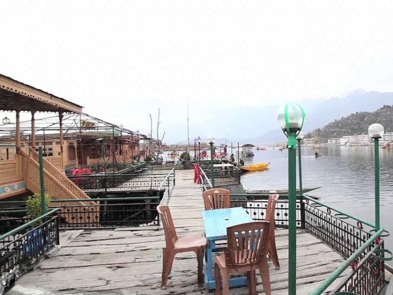 Hollywood Group Of Houseboats