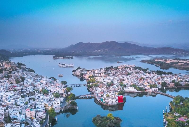 oolala - Your Lake House in the Center of Udaipur