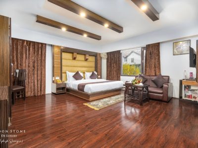 Hotel Moon Stone De Luxury, Sri Nagar, Kashmir