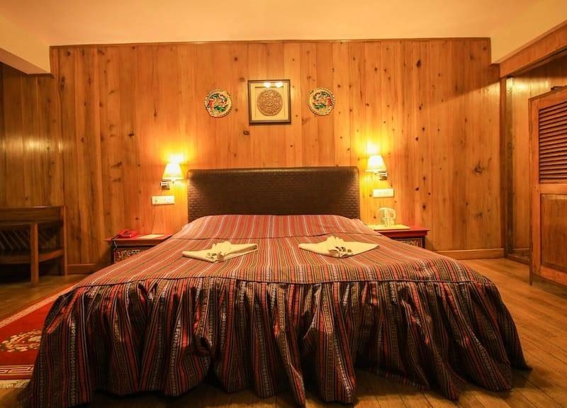 Olde Main Bellevue Heritage