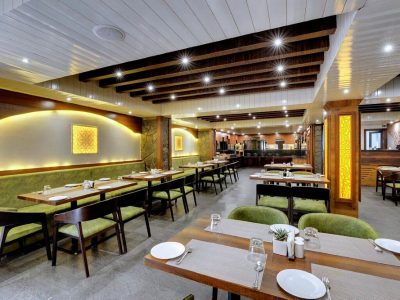 Summit Queens Yard Darjeeling