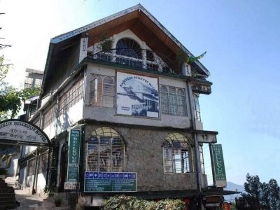 Olde Main Bellevue Heritage