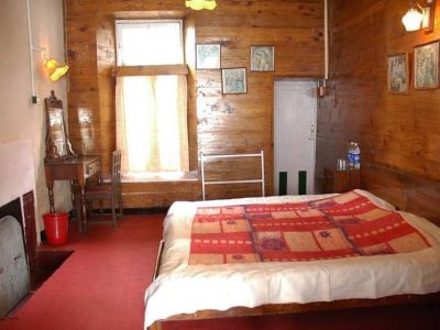 Olde Main Bellevue Heritage