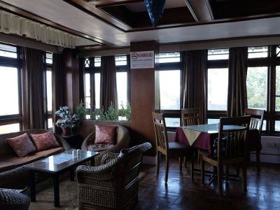 Hotel Shangri La Regency