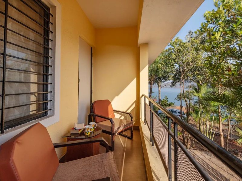 CosmicStays Countryside Panorama-Lakeview Bungalow