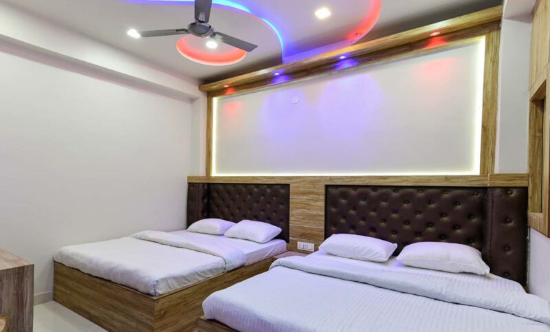 HN Palace Homestay, Agra