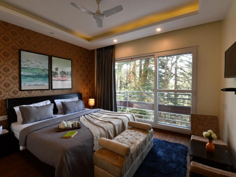 The Namah Retreat By PerfectStayz - King Room with Balcony, Shimla