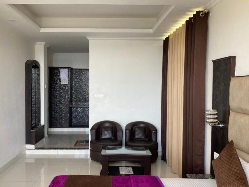 Tanwar BB (bloominn) Shimla