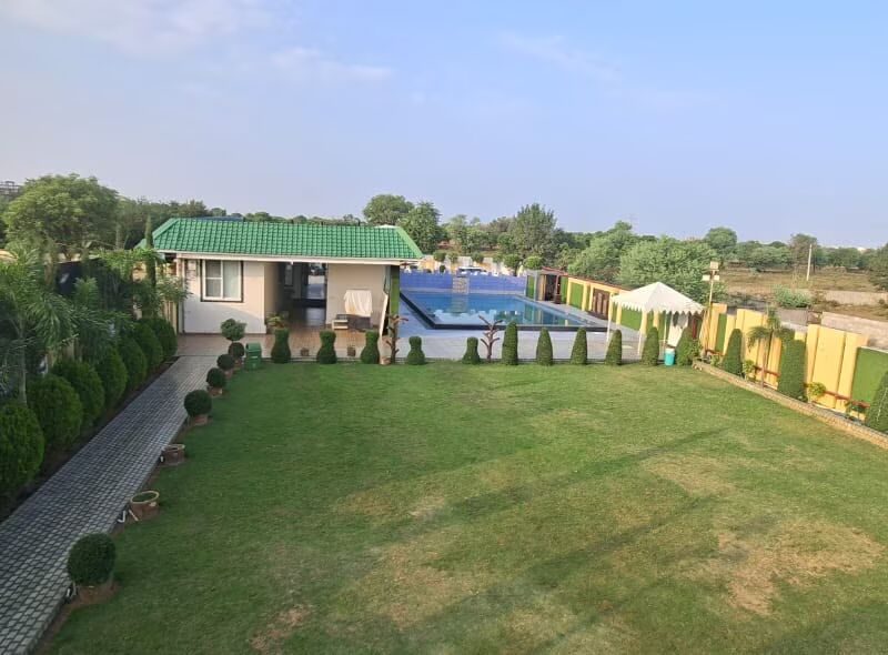 LuxAura 2BR Suite Jaipur