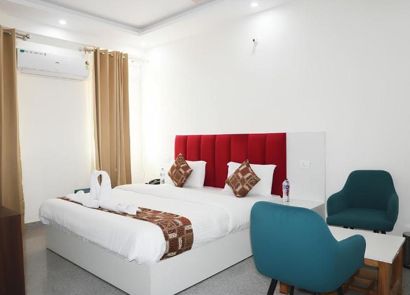 Hotel Bindram Palace