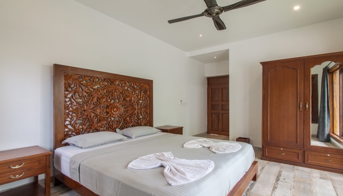 Bali Style Villa with shared pool In Calangute