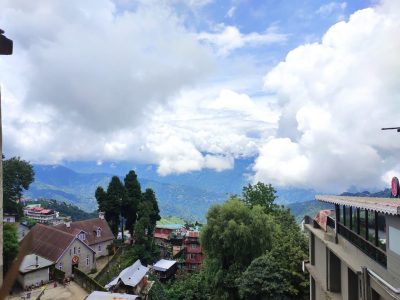 RusticRejuve Darjeeling2BR with balconies