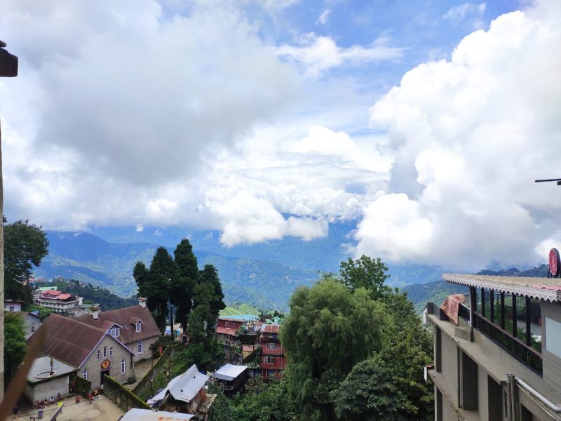 RusticRejuve Darjeeling2BR with balconies