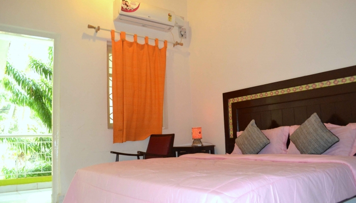 3Bhk Duplex Beach Bungalow in Calangute .