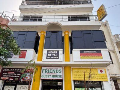 Friends Paying Guest, Agra