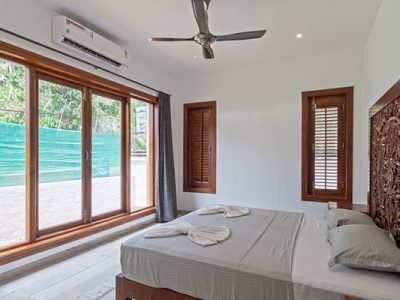 Bali Style Villa with shared pool In Calangute