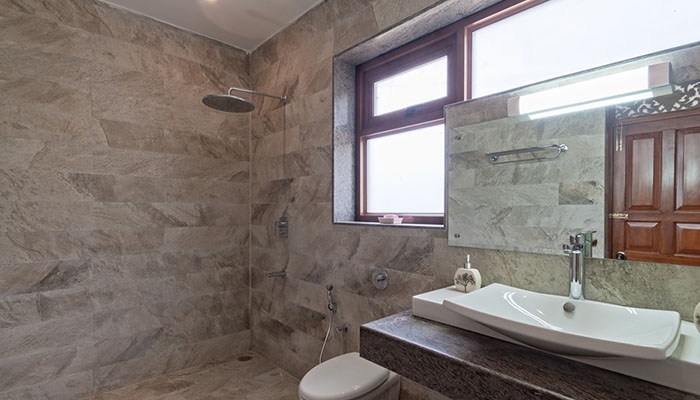 Bali Style Villa with shared pool In Calangute