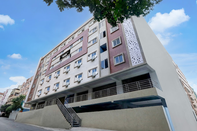 Super Townhouse Kukatpally Formerly SV Royal