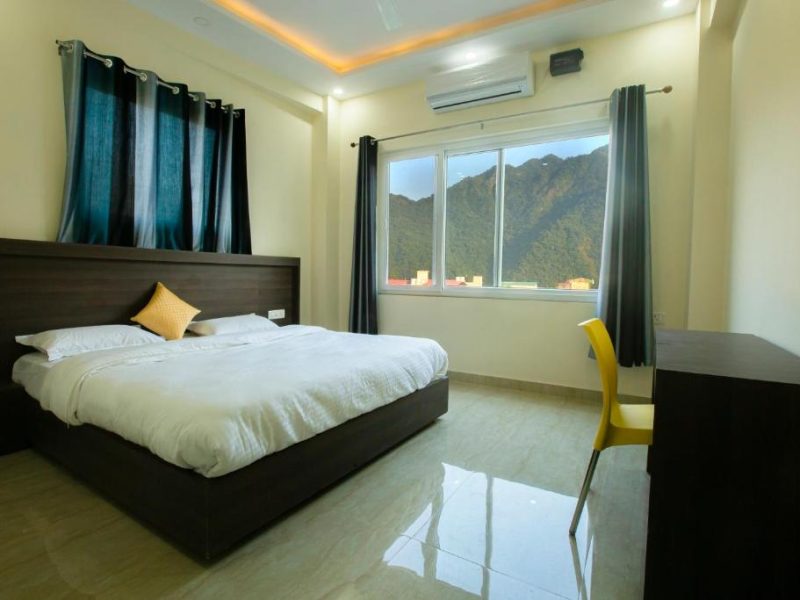 Back stayz Hostel Rishikesh
