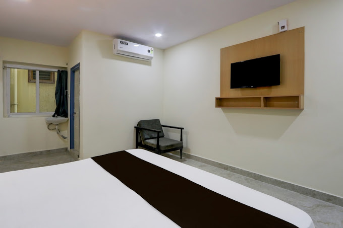 Super Townhouse Kukatpally Formerly SV Royal