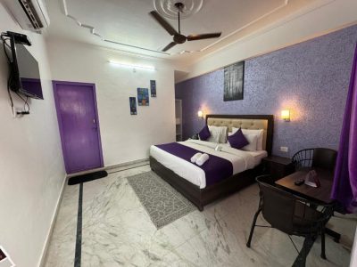 Live Free Hostel Rishikesh