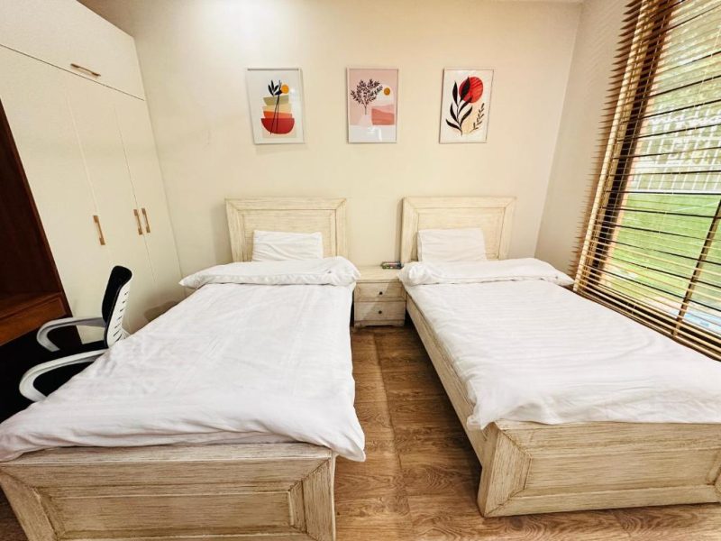 Holidazzle Lodge Islamabad