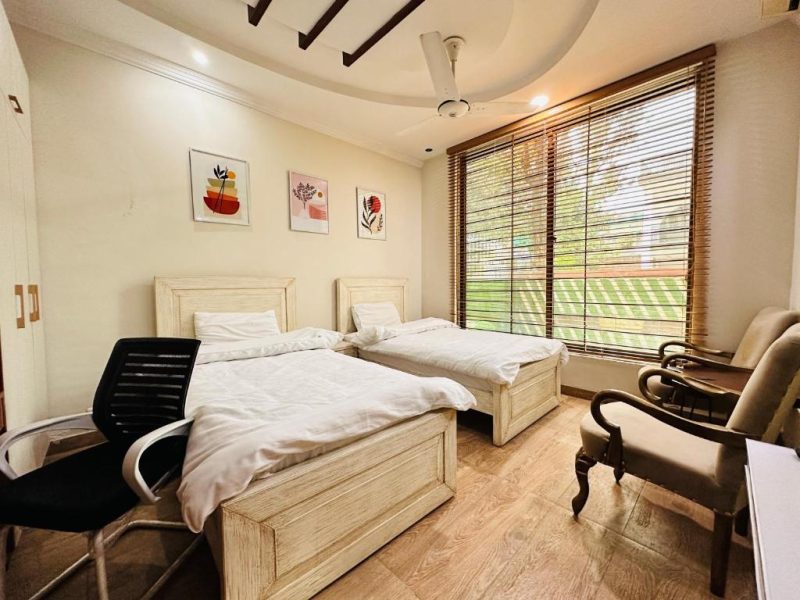 Holidazzle Lodge Islamabad