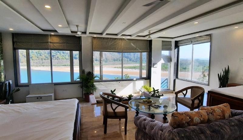 Meeram Ganga - A boutique homestay by the Ganges - Rishikesh