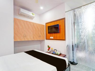 Super Hotel O Karmanghat Near TKR khaman