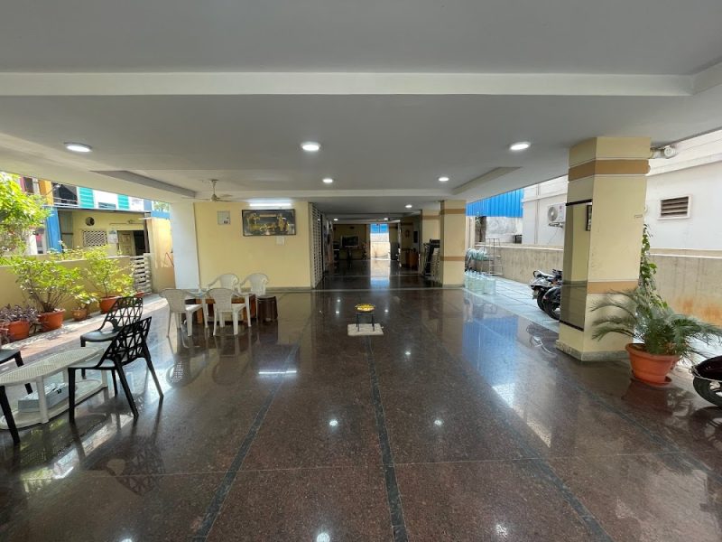 Vijayalakshmi Residency Luxury Ladies Hostel