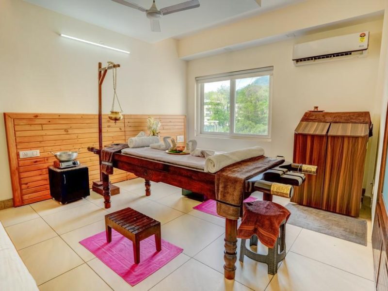 Golden Healing Journeys-Luxury Homestays - Rishikesh