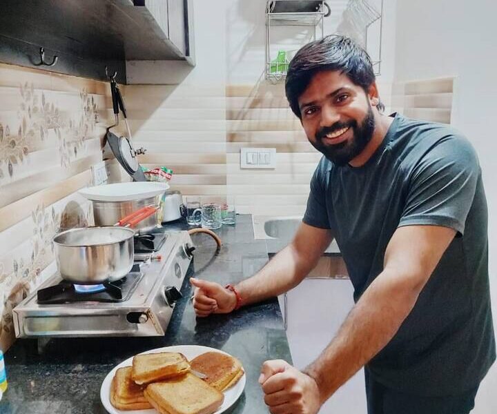 12:22- The stay Rishikesh